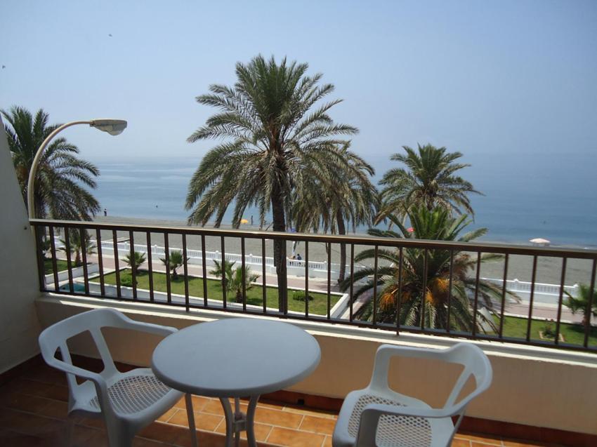 Hotel Las Conchas La Rabita  Bilik gambar